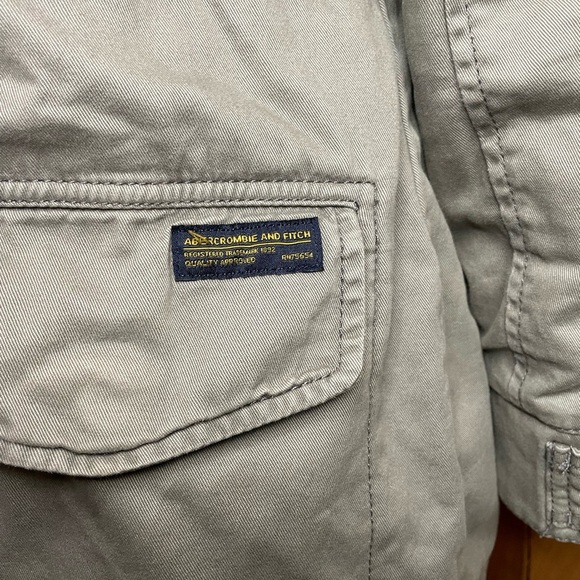 Abercrombie & Fitch L Army/ Utility style Jacket - Picture 5 of 10